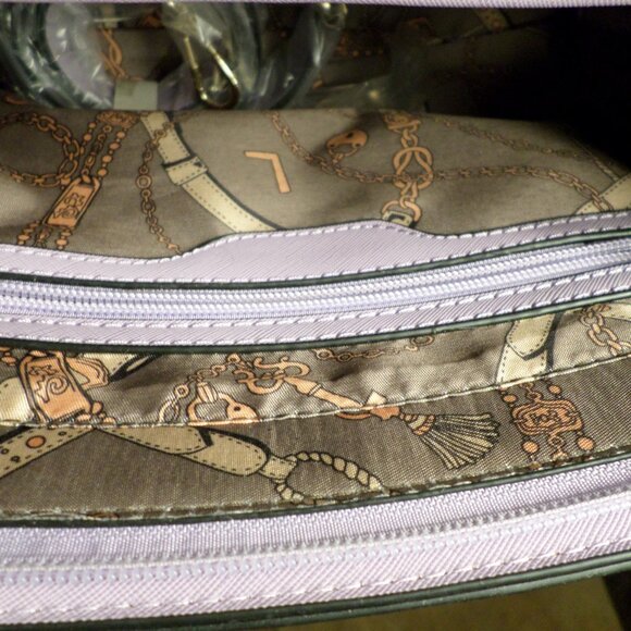 La Terre Lavender Light Purple Faux Leather Tote Purse Cross Body Hand Bag - Picture 10 of 13